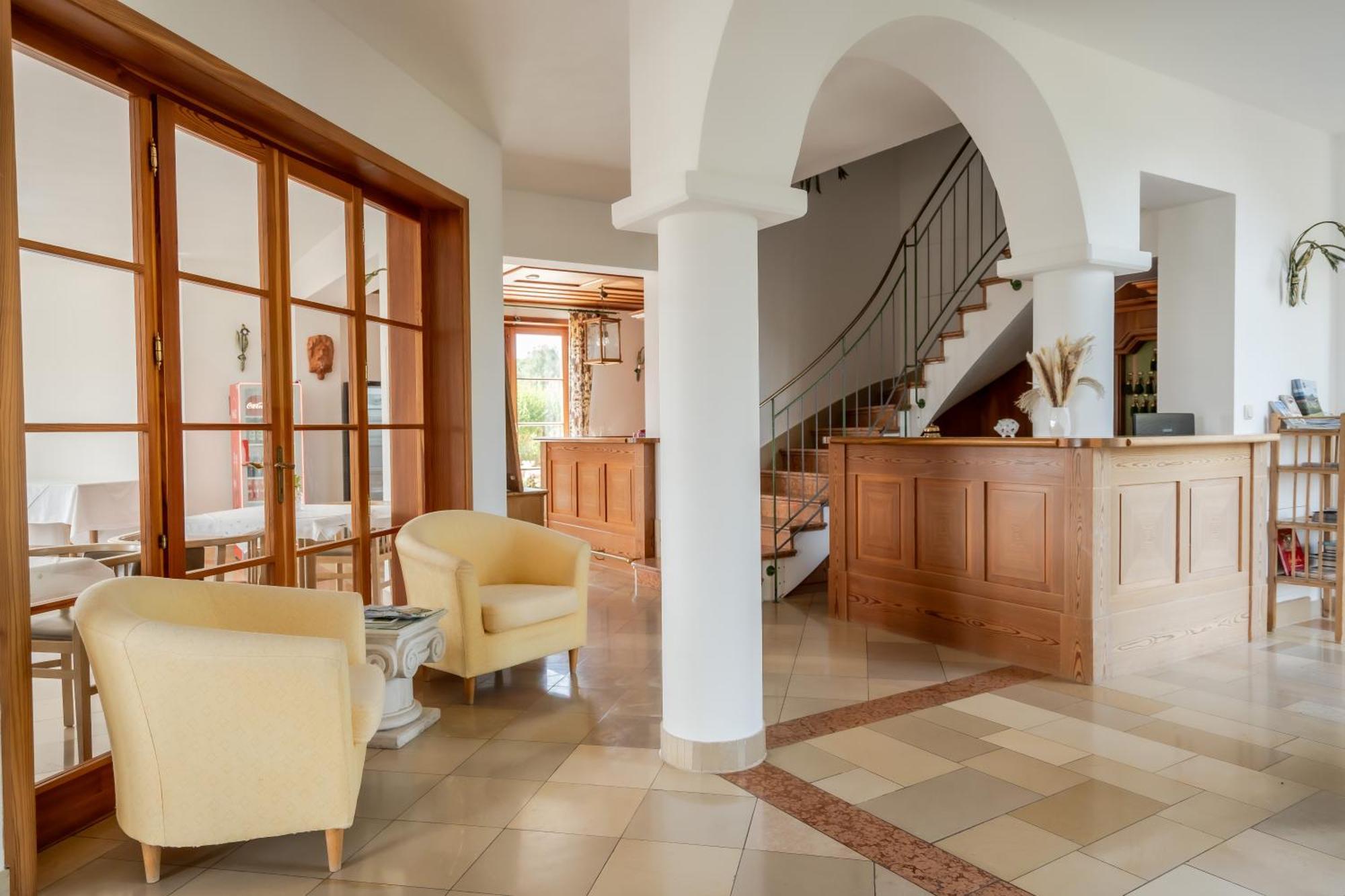 Hotel Roemerstein Fürstenfeld Zewnętrze zdjęcie
