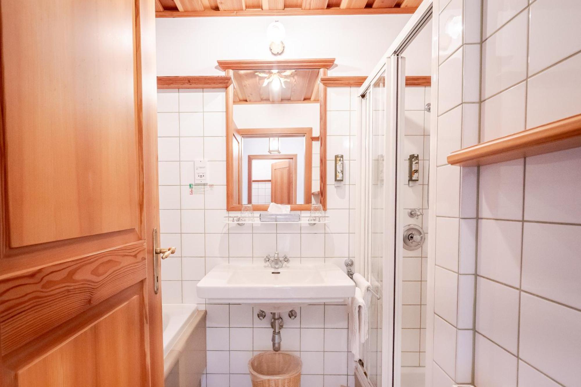 Hotel Roemerstein Fürstenfeld Zewnętrze zdjęcie