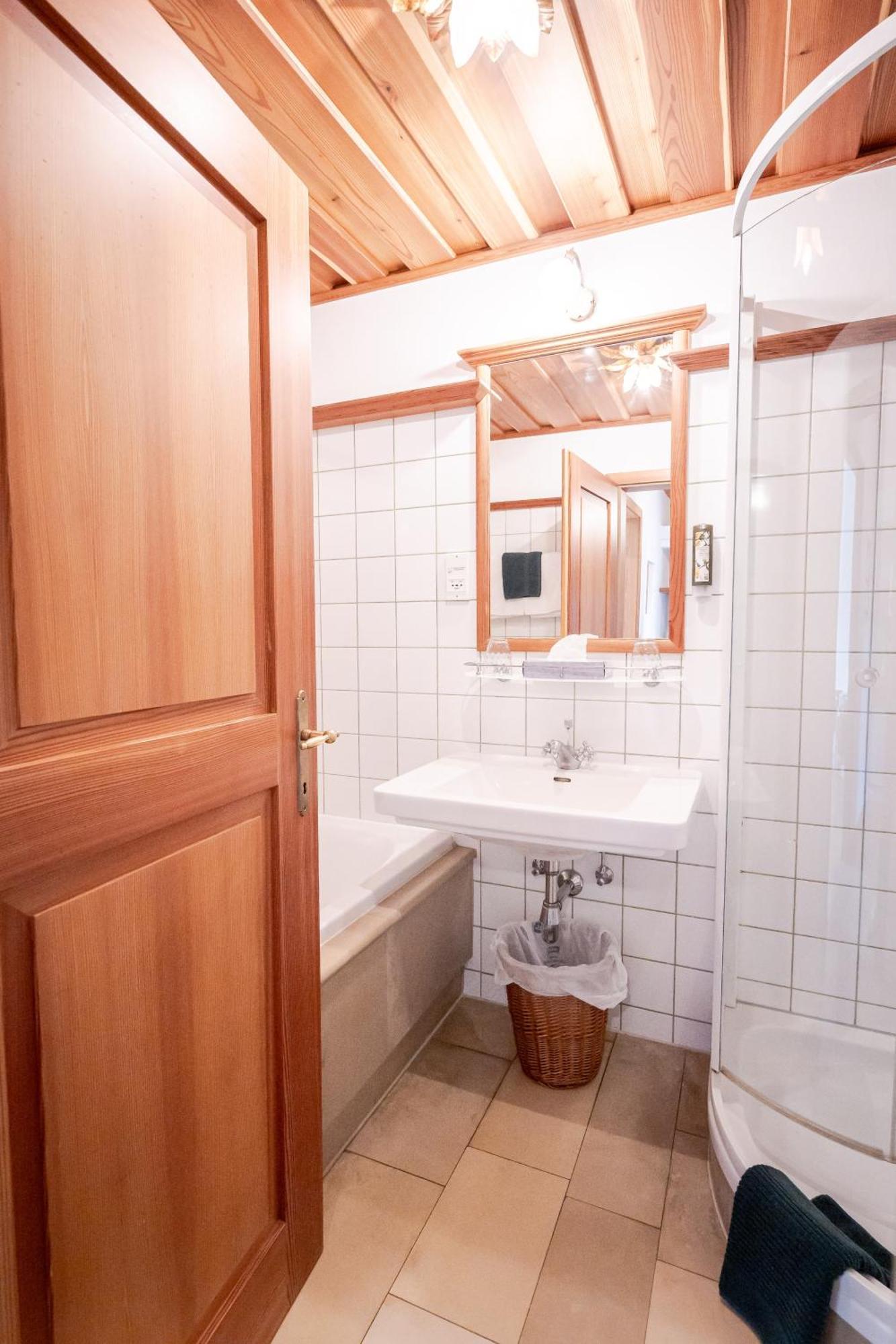 Hotel Roemerstein Fürstenfeld Zewnętrze zdjęcie