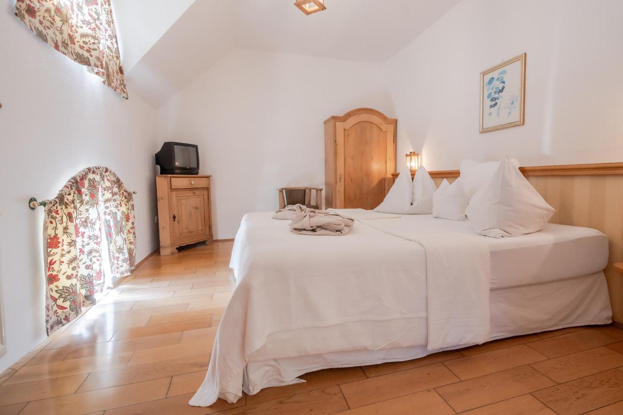 Hotel Roemerstein Fürstenfeld Zewnętrze zdjęcie