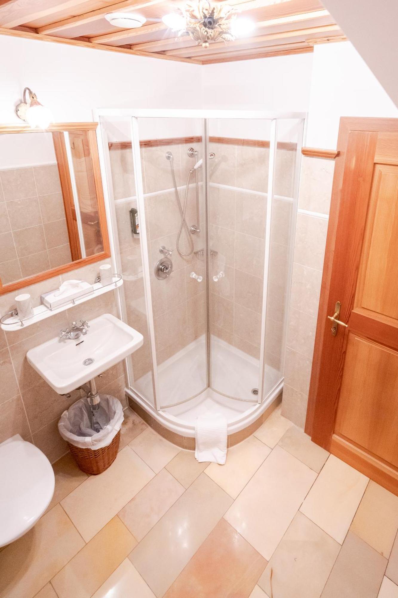 Hotel Roemerstein Fürstenfeld Zewnętrze zdjęcie